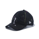 9THIRTY クロスストラップ スプラッシュ エンブロイダリー ニューヨーク・ヤンキース ミニロゴ ブラック - 12326347-OSFA | NEW ERA ニューエラ公式オンラインストア