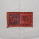9THIRTY クロスストラップ ダックキャンバス レザーパッチ ストーン - 12326380-OSFA | NEW ERA ニューエラ公式オンラインストア