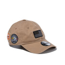 9THIRTY ミリタリー ワッペン オールオーバー カーキ - 13059302-OSFM | NEW ERA ニューエラ公式オンラインストア