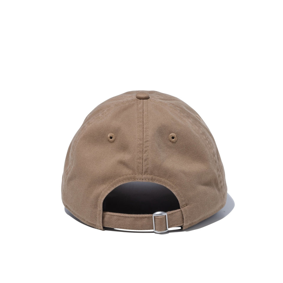 9THIRTY ジョジョの奇妙な冒険　ストーンオーシャン タイトルロゴ カーキ - 13470161-OSFM | NEW ERA ニューエラ公式オンラインストア