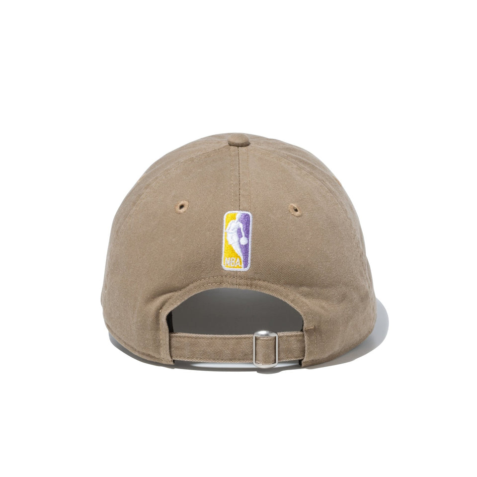 9THIRTY NBA Washed Cotton ロサンゼルス・レイカーズ ミニロゴ ブリティッシュカーキ - 13516005-OSFM | NEW ERA ニューエラ公式オンラインストア