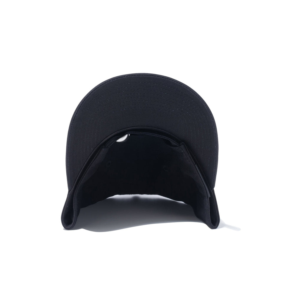 9TWENTY Metal Flag Logo メタルフラッグロゴ ブラック ゴールドメタルピン - 13750698-OSFM | NEW ERA ニューエラ公式オンラインストア