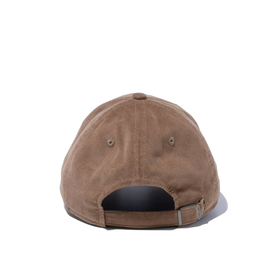 【ゴルフ】 9TWENTY ロングバイザー Micro Corduroy マイクロコーデュロイ オールドロゴ ブラウン - 13327947-OSFM | NEW ERA ニューエラ公式オンラインストア