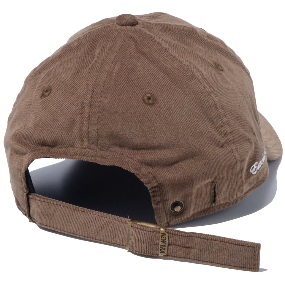 9TWENTY Micro Corduroy マイクロコーデュロイ アーチロゴ ブラウン - 13750682-OSFM | NEW ERA ニューエラ公式オンラインストア