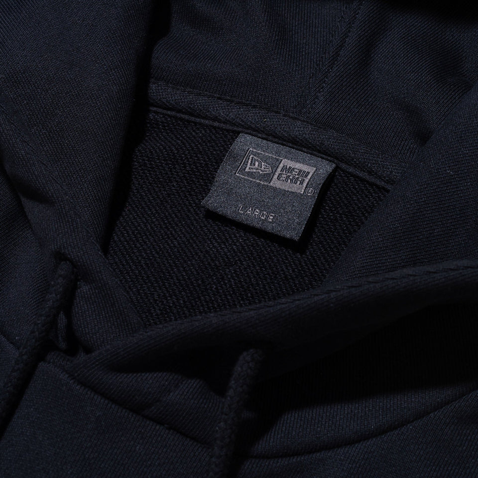 裏毛 オーバーサイズド スウェット プルオーバーフーディー BLACK LABEL SS24 ナンバリング ブラック - 14322514-S | NEW ERA ニューエラ公式オンラインストア