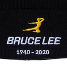 ベーシック カフニット Bruce Lee 生誕80周年 ブルース・リー キック ブラック × マニラ - 12651365-OSFM | NEW ERA ニューエラ公式オンラインストア