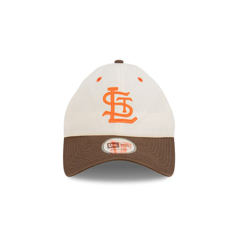 CASUAL CLASSIC クーパーズタウン セントルイス・ブラウンズ クロームホワイト ブラウンバイザー - 13577608-OSFM | NEW ERA ニューエラ公式オンラインストア
