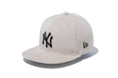Child 9FIFTY コーデュロイ ニューヨーク・ヤンキース ライトベージュ × ブラック - 12108765-CHLD | NEW ERA ニューエラ公式オンラインストア