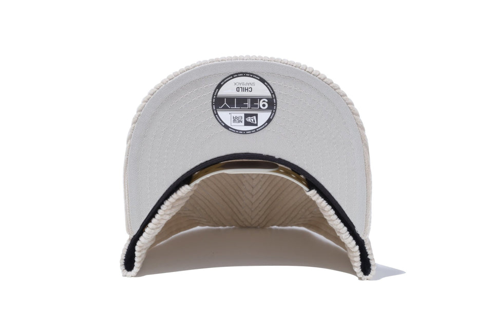 Child 9FIFTY コーデュロイ ニューヨーク・ヤンキース ライトベージュ × ブラック - 12108765-CHLD | NEW ERA ニューエラ公式オンラインストア