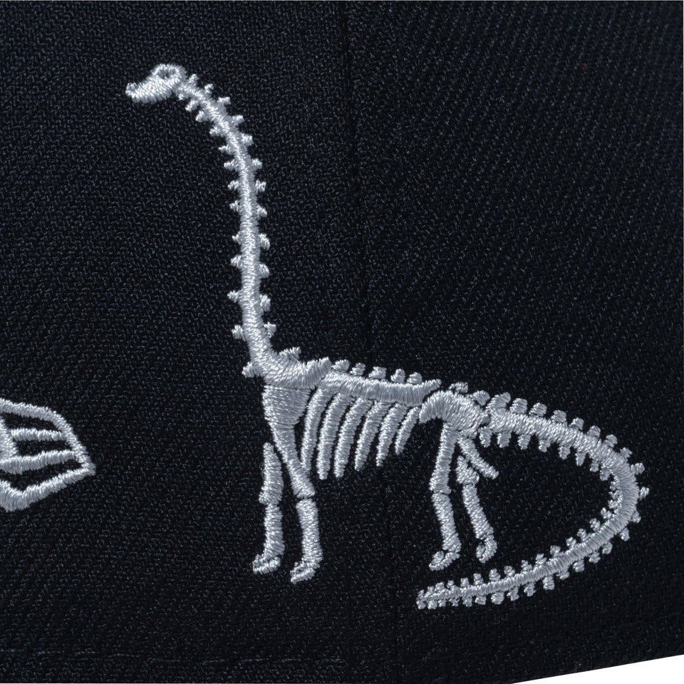 Child 9FIFTY Dinosaur オールオーバー ブラック - 13763036-CHLD | NEW ERA ニューエラ公式オンラインストア