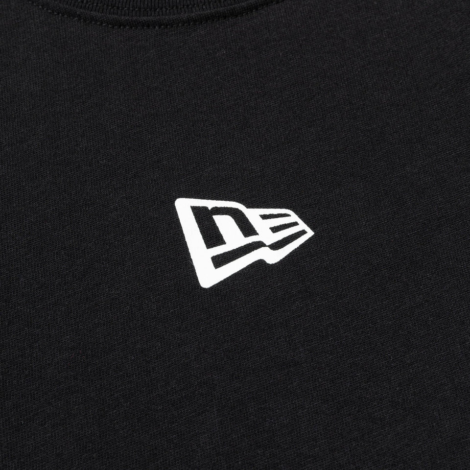 Child 長袖 コットン Tシャツ Flag Logo Mini ブラック レギュラーフィット - 13755452-90 | NEW ERA ニューエラ公式オンラインストア
