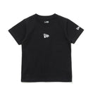 Child 半袖 コットン Tシャツ Flag Logo Mini ブラック - 14111869-90 | NEW ERA ニューエラ公式オンラインストア