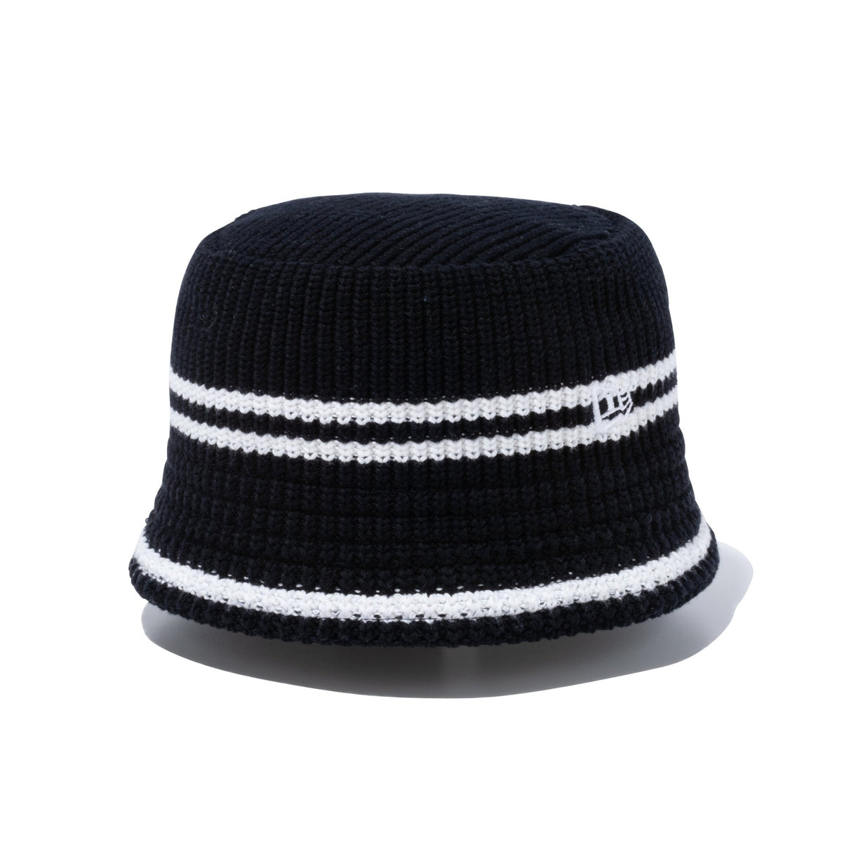 ニューエラ NEWERA 帽子 ニットバケット　 フラッグ アイボリー　キャップ NEW ERA ニューエラ ニットバケット 帽子 バケットハット