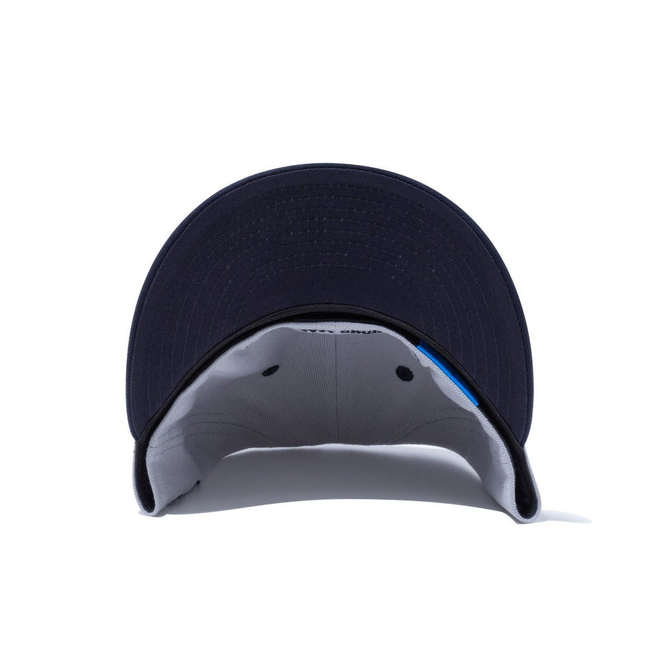 LP 59FIFTY UCLA スクリプトロゴ グレー × ブラック ネイビーバイザー - 13529428-700 | NEW ERA ニューエラ公式オンラインストア