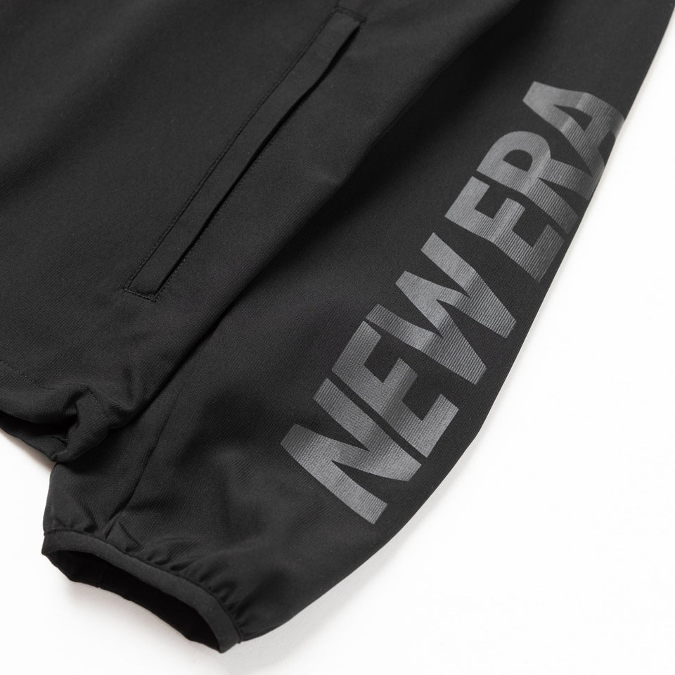 クロスウェアジャケット NEW ERA ブラック × ブラック/ブラック【 Performance Apparel 】 - 13264252-S | NEW ERA ニューエラ公式オンラインストア