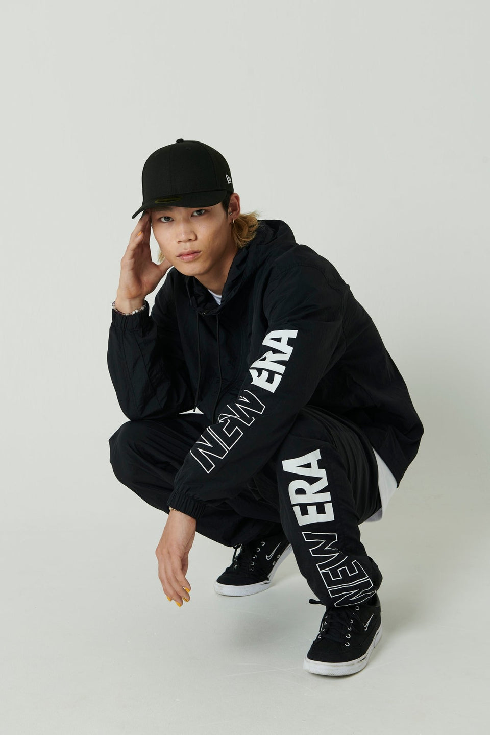 トラックジャケット NEW ERA ロゴ ブラック 【Performance Apparel】 - 13331075-S | NEW ERA ニューエラ公式オンラインストア