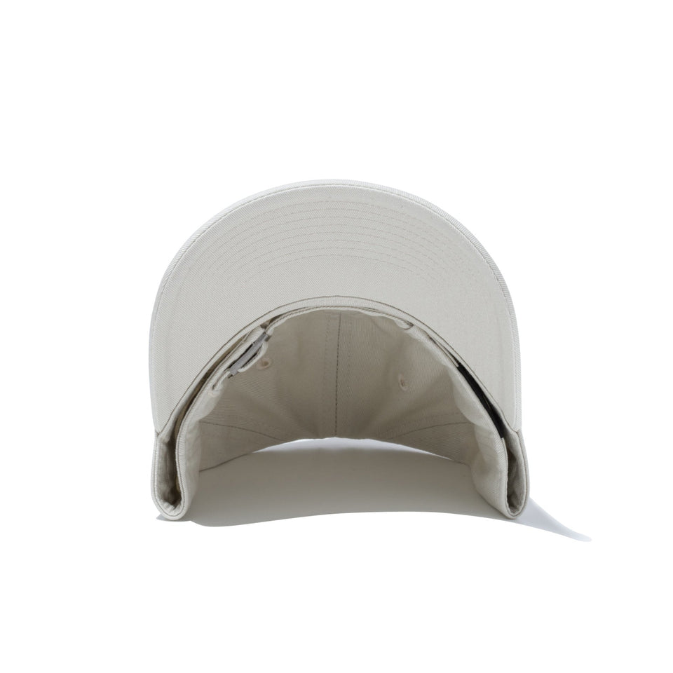 カジュアルクラシック Oval Logo ストーン × スノーホワイト フィールドグリーン - 13515774-OSFM | NEW ERA ニューエラ公式オンラインストア