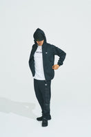 ウォームアップジャケット フードロゴ ブラック × ブラック 【 Performance Apparel 】 - 12156010-XS | NEW ERA ニューエラ公式オンラインストア