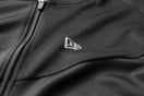ウォームアップジャケット フードロゴ ブラック × ブラック 【 Performance Apparel 】 - 12156010-XS | NEW ERA ニューエラ公式オンラインストア
