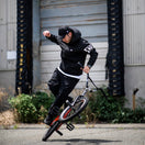 ライトシェルジャケット フラッグ ブラック × ホワイト【Performance Apparel】 - 12579418-S | NEW ERA ニューエラ公式オンラインストア