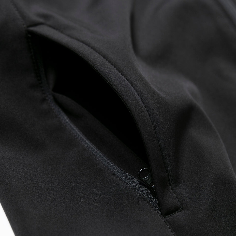 ライトシェルジャケット フラッグ ブラック × ホワイト【Performance Apparel】 - 12579418-S | NEW ERA ニューエラ公式オンラインストア