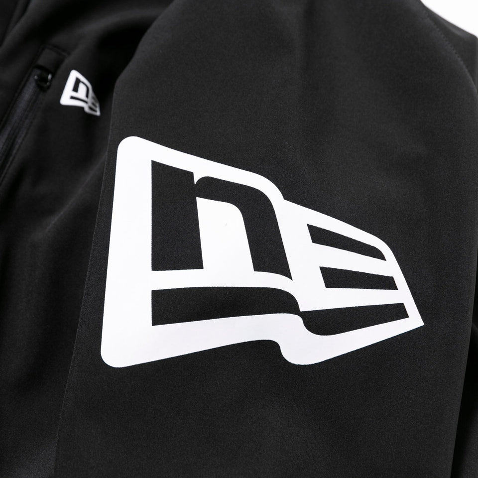 ライトシェルジャケット フラッグ ブラック × ホワイト【Performance Apparel】 - 12579418-S | NEW ERA ニューエラ公式オンラインストア