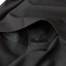 クロスウェアジャケット ブラック × ネオンレッド 【 Performance Apparel 】 - 12738793-S | NEW ERA ニューエラ公式オンラインストア