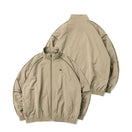 オーバーサイズド パイピング トラックジャケット ベージュ 【Performance Apparel】 - 13330900-S | NEW ERA ニューエラ公式オンラインストア