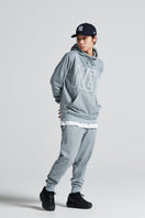 ドライスウェット プルオーバーフーディー ビックロゴ グレー × ホワイト【Performance Apparel】 - 13516853-S | NEW ERA ニューエラ公式オンラインストア