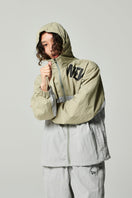 ナイロン トラックジャケット オリーブ/グレー【 Performance Apparel 】 - 13755338-S | NEW ERA ニューエラ公式オンラインストア