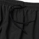 オーバーサイズド パイピング トラックパンツ ブラック【 Performance Apparel 】 - 13755358-S | NEW ERA ニューエラ公式オンラインストア