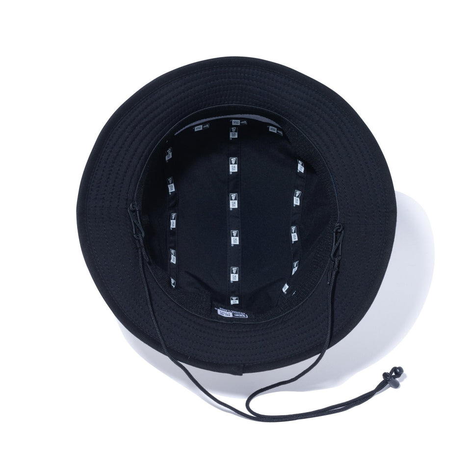 スポーツバケット Reflector Label ブラック【ニューエラアウトドア】 - 13772373-SM | NEW ERA ニューエラ公式オンラインストア