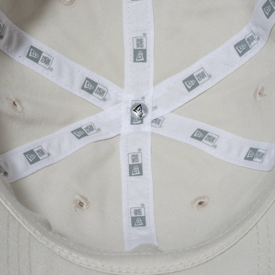 カジュアルクラシック Strap Logo スクリプトロゴ アイボリー - 13515749-OSFM | NEW ERA ニューエラ公式オンラインストア