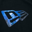長袖 パフォーマンス Tシャツ ギャラクシー フラッグロゴ ブラック レギュラーフィット - 12542676-S | NEW ERA ニューエラ公式オンラインストア