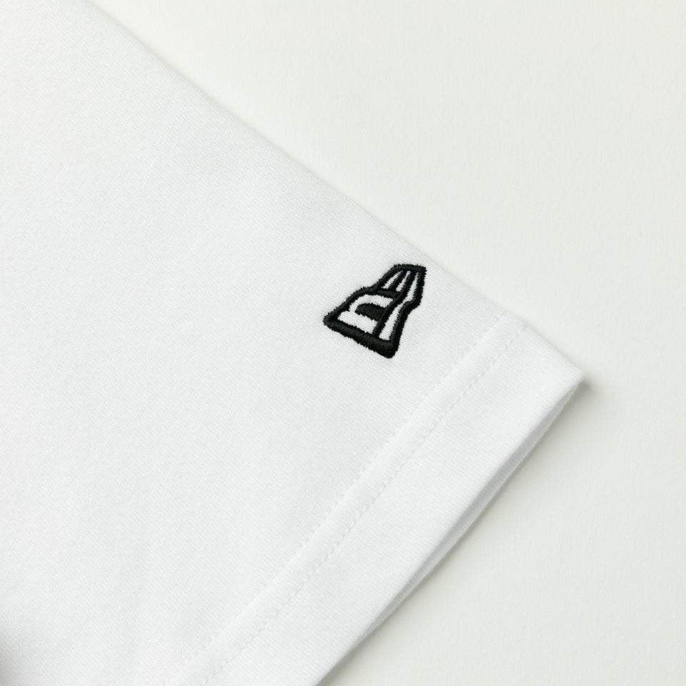 半袖 コットン ポケット Tシャツ ステッカーロゴ ホワイト レギュラーフィット - 13061442-S | NEW ERA ニューエラ公式オンラインストア