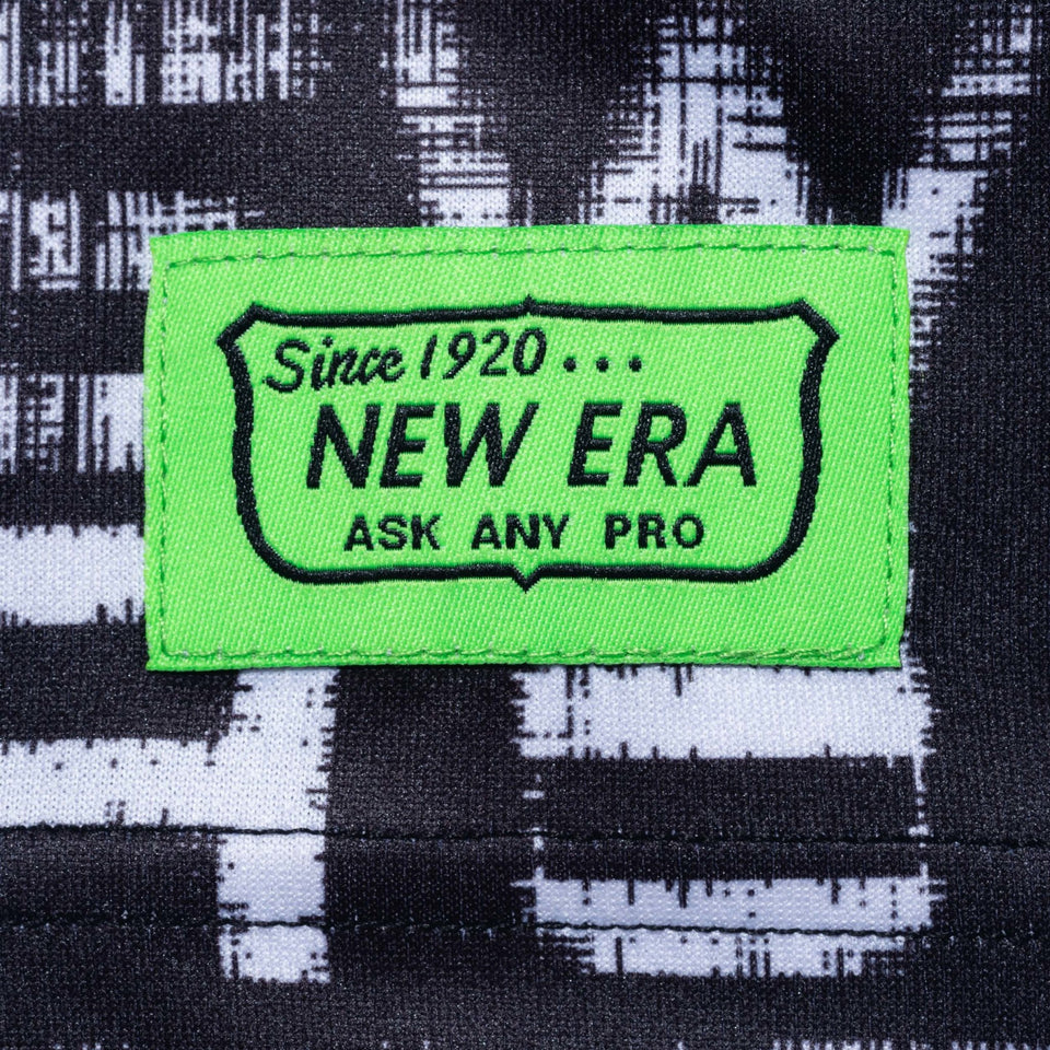 【ゴルフ】半袖 ミドルネック テック Tシャツ オールオーバーロゴ ブラック - 13272881-S | NEW ERA ニューエラ公式オンラインストア