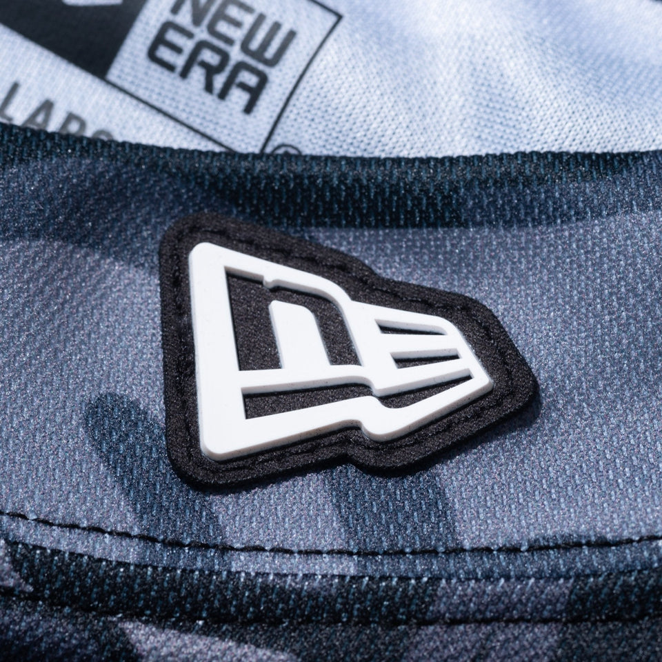 【ゴルフ】 半袖 ミッドネック Tシャツ アーカイブロゴ オールオーバー ブラック - 13682110-S | NEW ERA ニューエラ公式オンラインストア