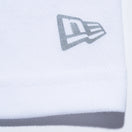 半袖 オーバーサイズド パフォーマンス Tシャツ バーチカルロゴ ホワイト - 13773394-S | NEW ERA ニューエラ公式オンラインストア