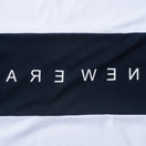 半袖 オーバーサイズド パフォーマンス Tシャツ パネルロゴ ホワイト - 13773412-S | NEW ERA ニューエラ公式オンラインストア
