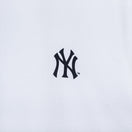 半袖 パフォーマンス Tシャツ ニューヨーク・ヤンキース フラワーロゴ オフホワイト - 14200787-S | NEW ERA ニューエラ公式オンラインストア