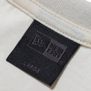 長袖 オーバーサイズド Tシャツ BLACK LABEL FW23 ジャカードロゴ オフホワイト - 13952732-S | NEW ERA ニューエラ公式オンラインストア