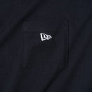 半袖 ワイドフィット ポケットTシャツ BLACK LABEL SS23 ブラック - 13574777-S | NEW ERA ニューエラ公式オンラインストア