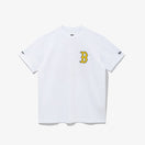 半袖 パフォーマンス Tシャツ BTS × MLB Butter ボストン・レッドソックス ホワイト レギュラーフィット - 13281611-S | NEW ERA ニューエラ公式オンラインストア