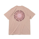 半袖 コットン Tシャツ Circle OOTTF ラスティーピンク × マルチカラー レギュラーフィット - 13516763-S | NEW ERA ニューエラ公式オンラインストア