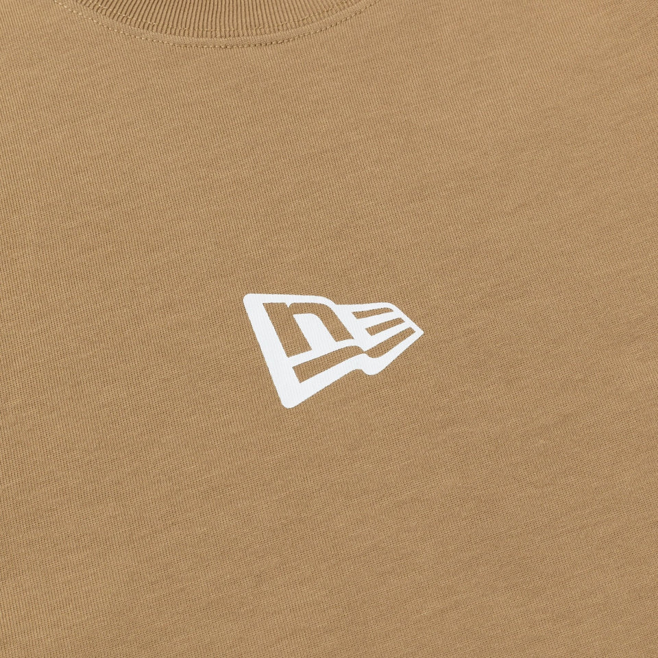 長袖 コットン Tシャツ Flag Logo Mini カーキ レギュラーフィット - 13755426-S | NEW ERA ニューエラ公式オンラインストア
