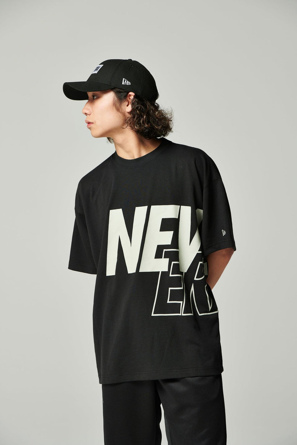 新品未使用NEW ERA  ニューエラ\nオーバーサイズド コットン長袖 Tシャツ