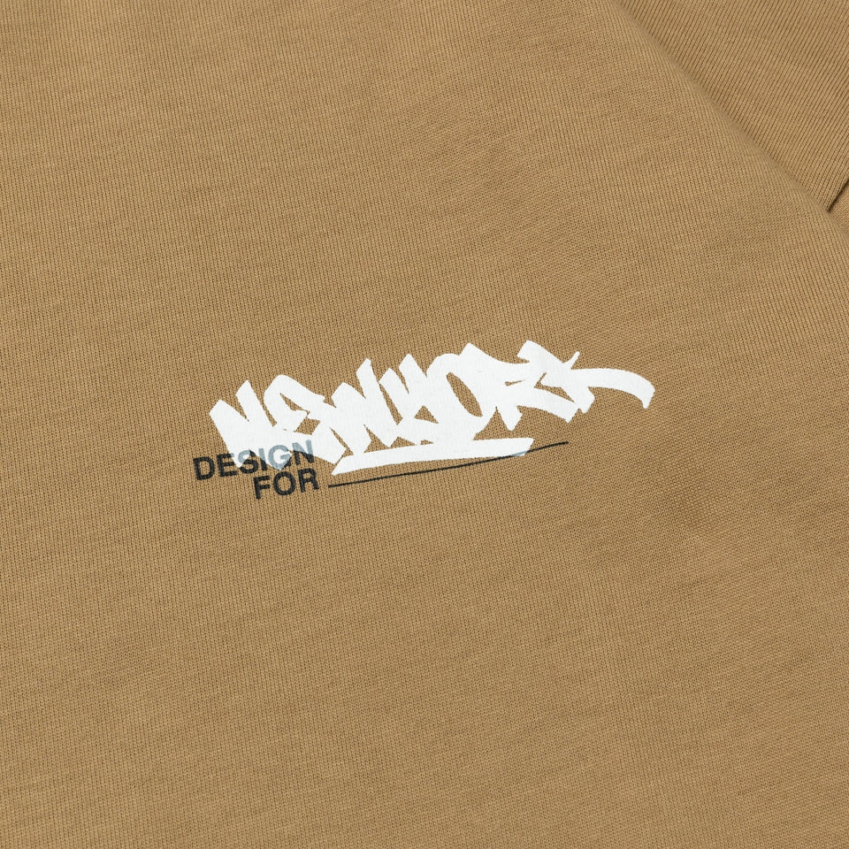長袖 オーバーサイズド コットン Tシャツ Graffiti カーキ - 13755396-S | NEW ERA ニューエラ公式オンラインストア