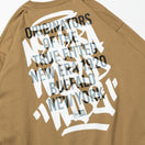 長袖 オーバーサイズド コットン Tシャツ Graffiti カーキ - 13755396-S | NEW ERA ニューエラ公式オンラインストア