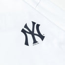 長袖 コットン Tシャツ MLB Apparel ニューヨーク・ヤンキース ホワイト レギュラーフィット - 13755419-S | NEW ERA ニューエラ公式オンラインストア