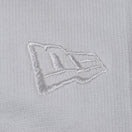 長袖 ダブルポケット コットン Tシャツ NEW ERA BLACK LABEL ヘビーウェイト オフホワイト - 12943689-S | NEW ERA ニューエラ公式オンラインストア